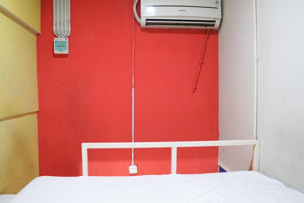 ג'קרטה Cosmo Tanjung Duren Mitra Reddoorz מראה חיצוני תמונה